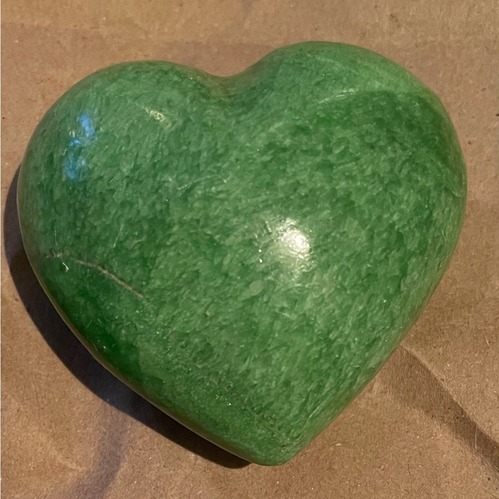 Aventurine Heart Palm Stone - Picture 1 of 2